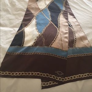 Oscar de la Renta scarf